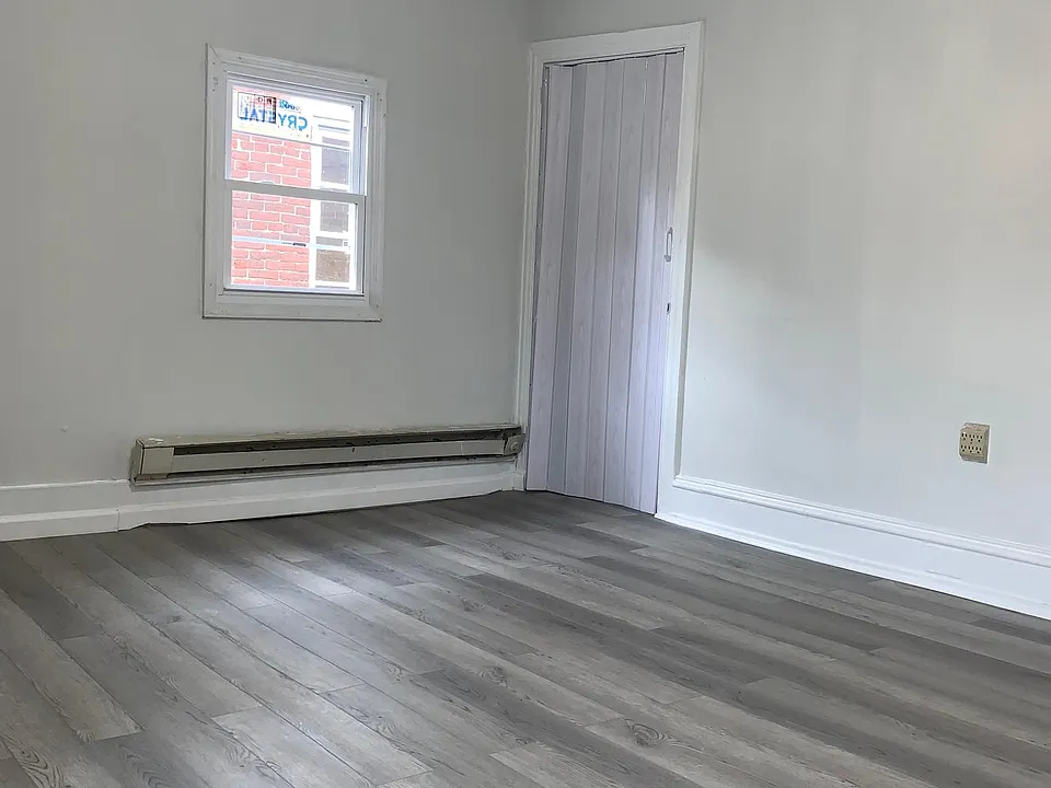 Spacious bedroom