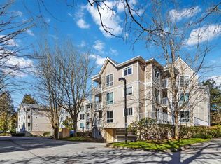 7435 Moffatt Rd #313, Richmond, BC V6Y 1X9