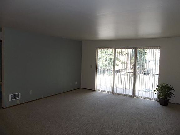 3rd image of 13315 Greenwood Ave N APT 306B