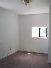 4th image of 429 Church St