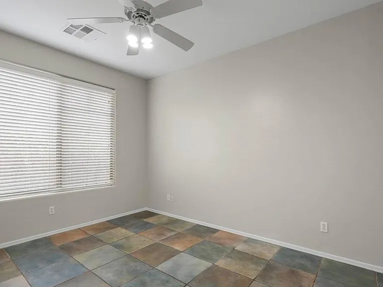 203 W Nolan Way — Photo 6
