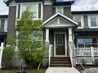 97 N Sunvalley Rd, Cochrane, AB T4C0X7
