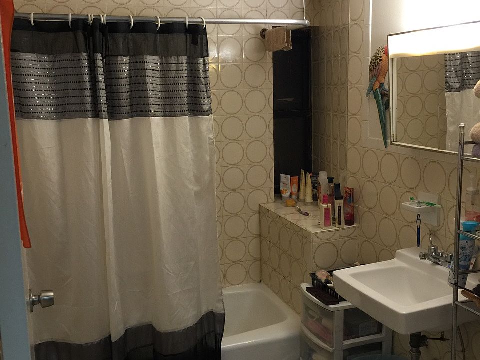 2nd image of 3277 34th St APT 1