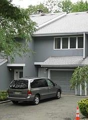 1st image of 122 Marion Dr