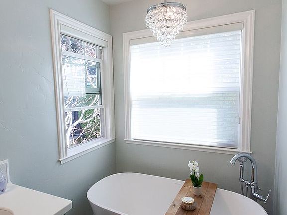 4th image of 1901 Palo Alto Way