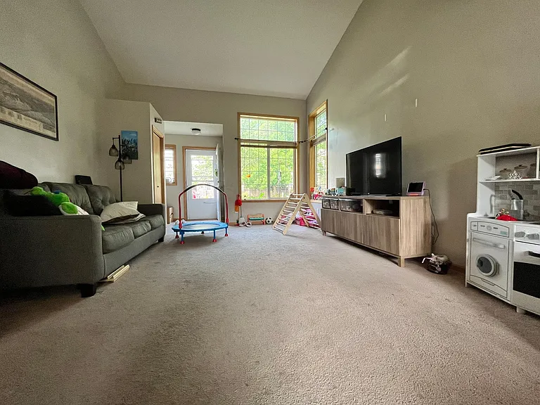 10163 Stutz Ct NE #C — Photo 3