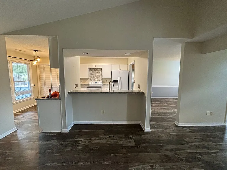 5405 Beretta Way — Photo 15