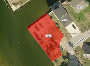 16642 Bahama Way, Jamaica Beach, TX 77554
