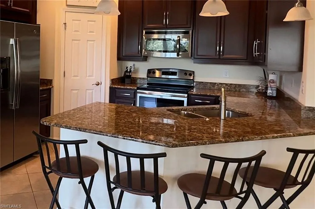 3 bed, 2.0 bath, 1440 sqft, $2,900 — Photo 4
