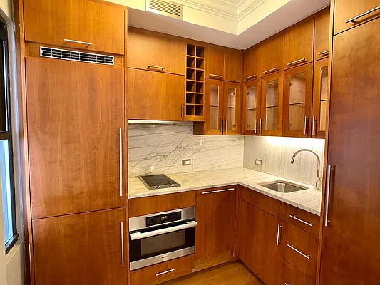 Rented by Tourma Realty LLC | media 20