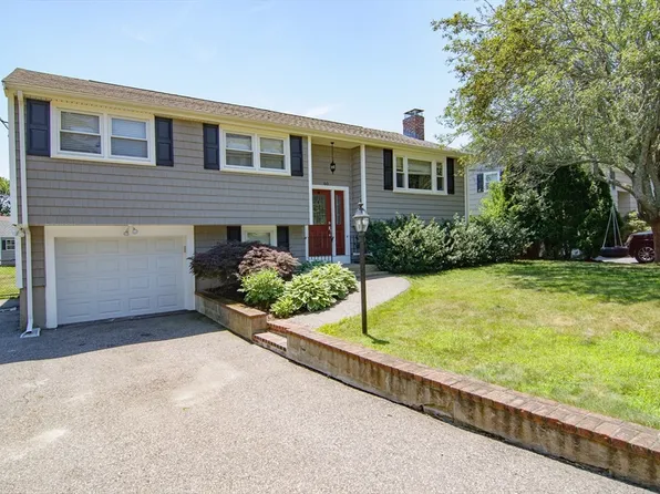 60 Greenleaf Cir #60, Framingham, MA 01701