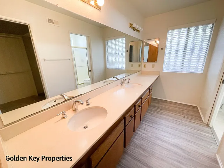 3532 Skyhaven Ln — Photo 15