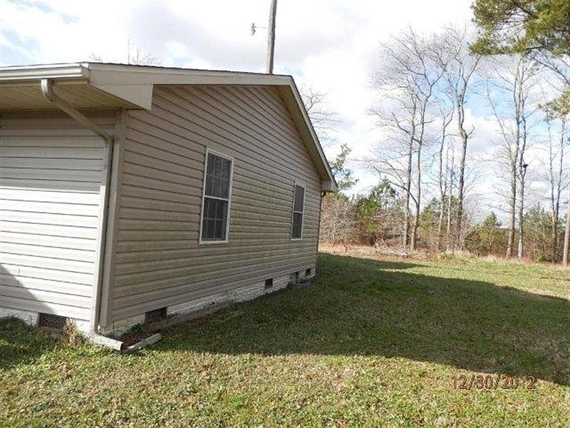 2nd image of 32584 Longridge Rd