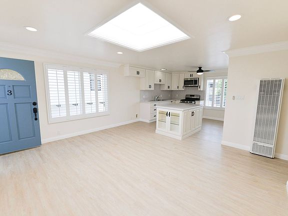 2nd image of 215 E El Portal APT 3