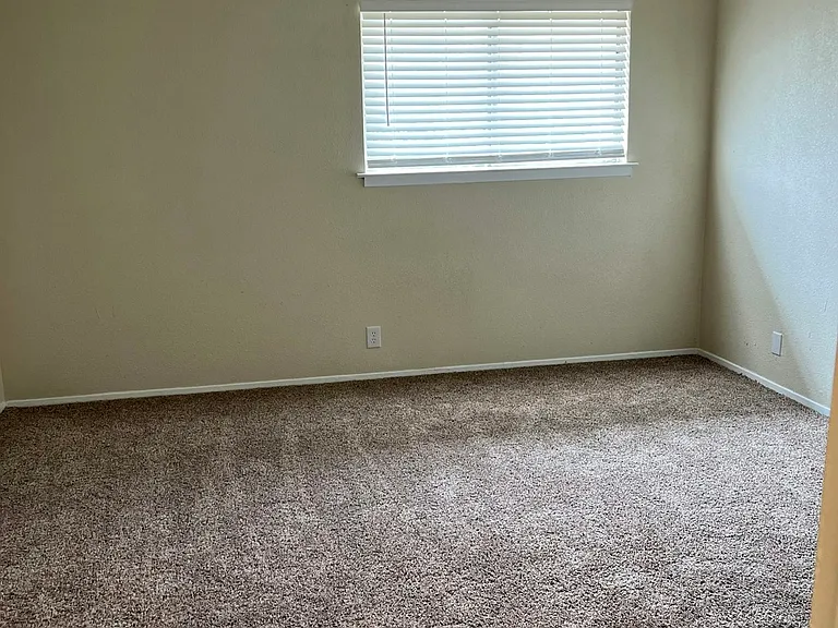 817 Betsy Ross Dr #A — Photo 12