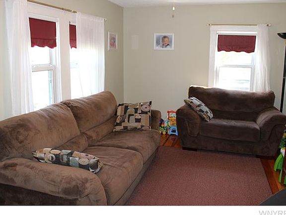 2nd image of 452 Campbell Blvd