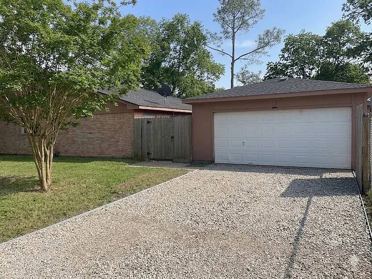 Plenty of Parking w/ Garage for storage or car(2)!