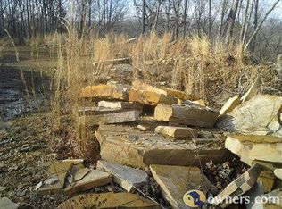 249 Hawn Dr, Crab Orchard, TN 37723