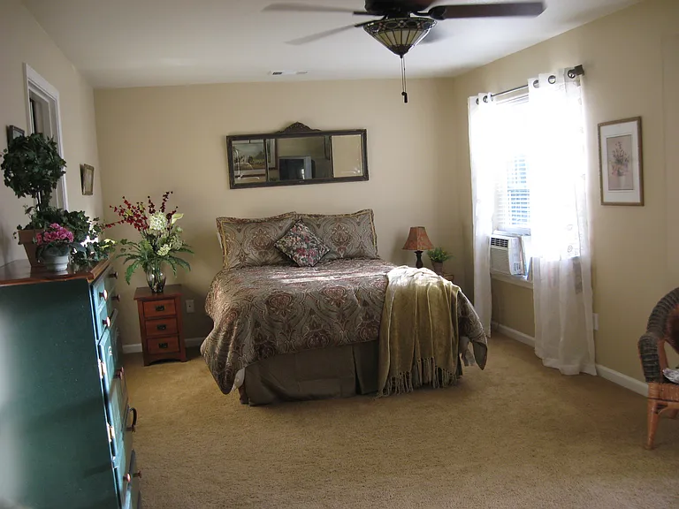 657 Spring Valley Dr — Photo 34