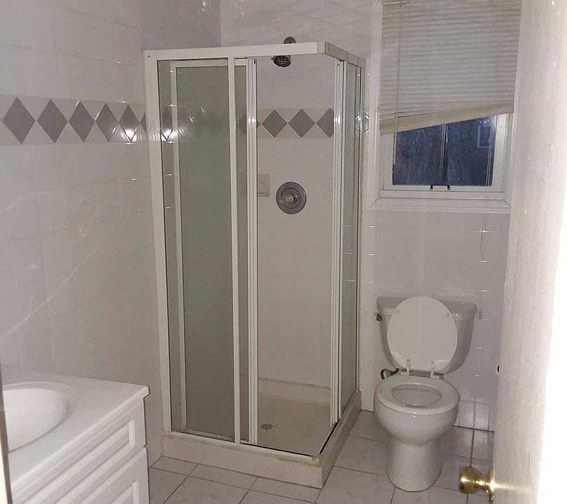 2nd image of 41 Lafayette Ave APT B