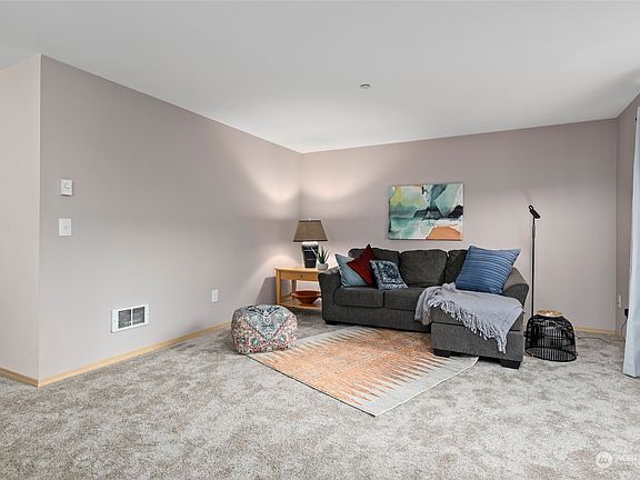 4th image of 1691 SW Mulberry Place #F203
