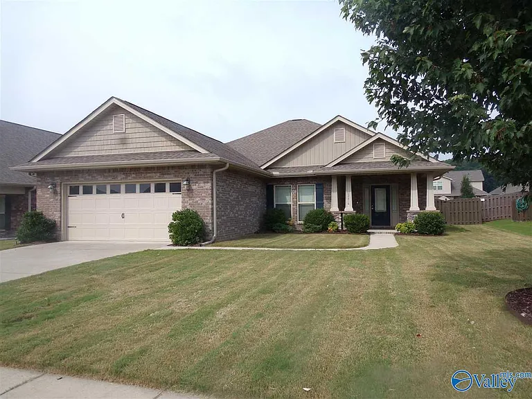 12616 Holstein Ln — Photo 17