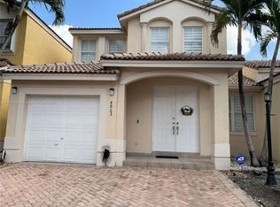 4863 NW 107th Path #4863, Miami, FL 33178