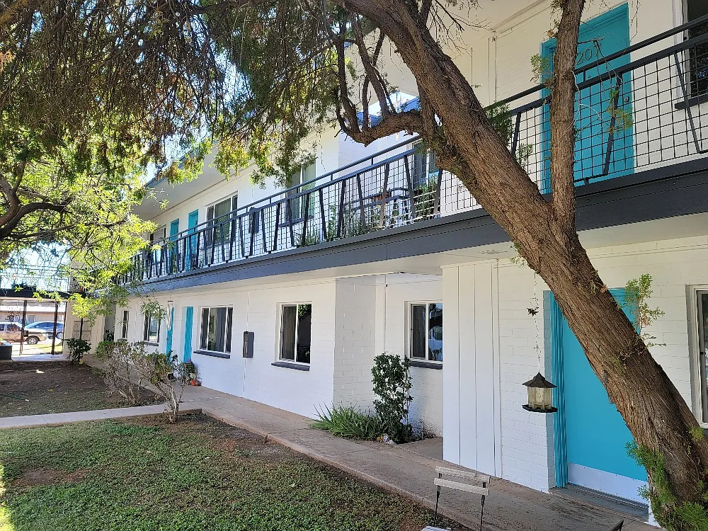 3 bed, 1345 sqft, $1,895 — Photo 1