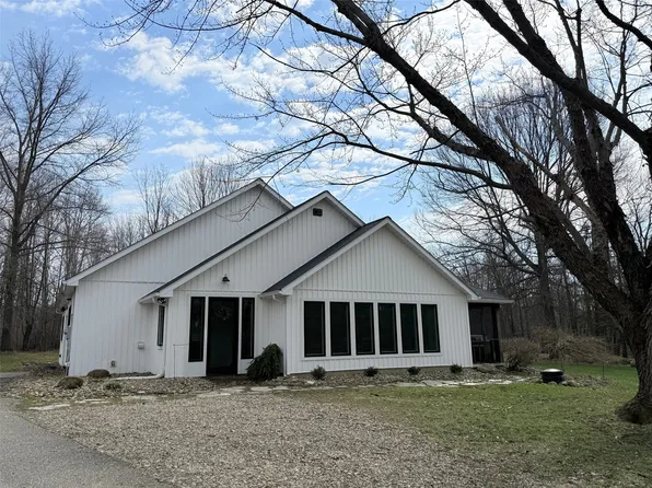 4530 Golden Rd, Mc Kean, PA 16426