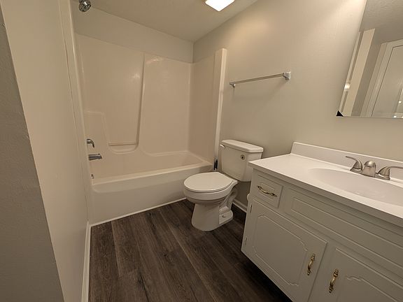 4th image of 1571 Girard Way APT 6