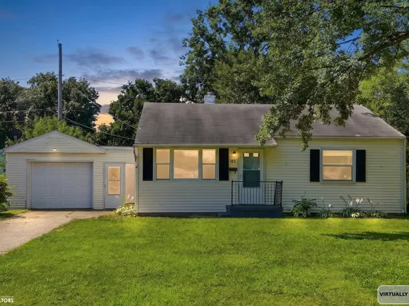 187 Indian Ter, Burlington, IA 52601