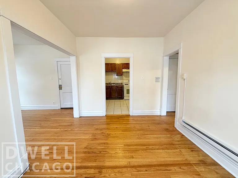 2915 W George St #2 — Photo 8