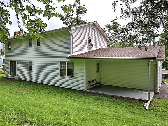 5th image of 174 Quassaick Ave