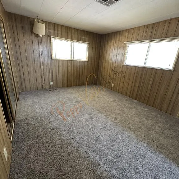 2380 Carver Ave — Photo 9