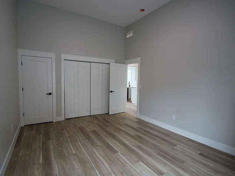 113 E Main St #1 — Photo 12