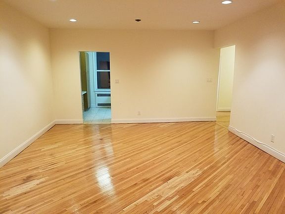 3rd image of 55 92nd St APT B1