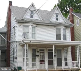 144 Church Ave, Ephrata, PA, 17522