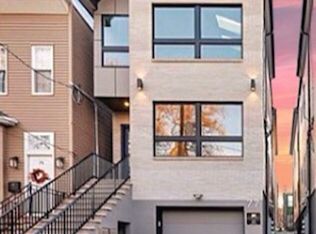 188 6th St, Harrison, NJ 07029