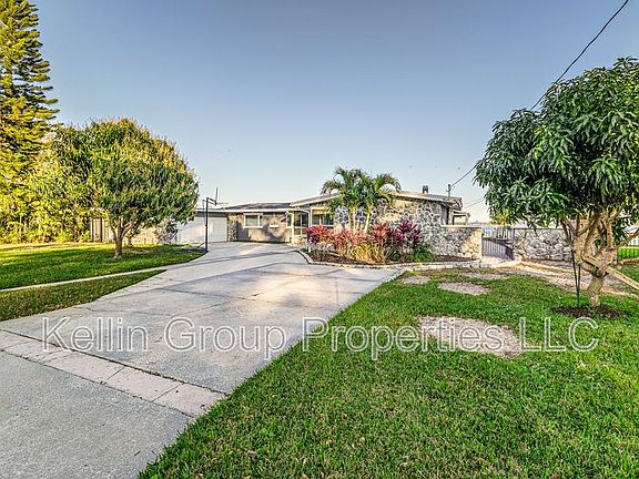 2nd image of 1506 Edgewater Beach Dr