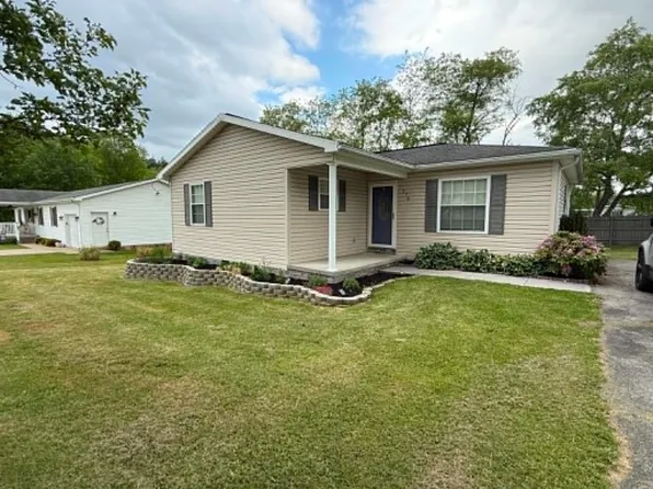176 Christian Fork Loop, Princeton, WV 24740