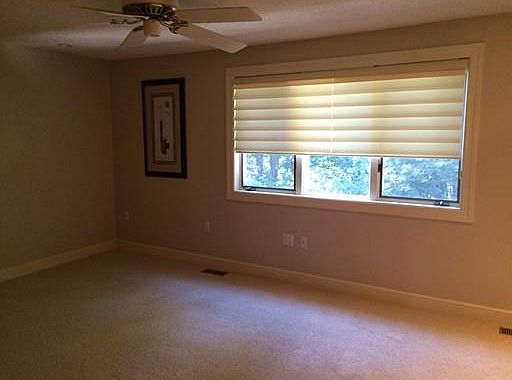 5th image of 1105 Foxwood Cir