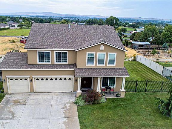 3rd image of 5808 Pimlico Dr