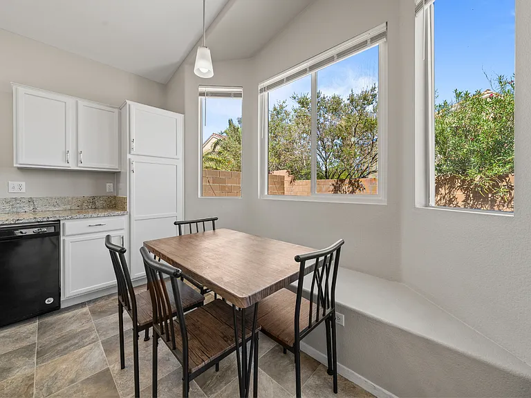9588 Ensworth St — Photo 26