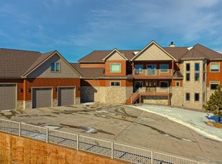 709 Long Dr, Watford City, ND 58854