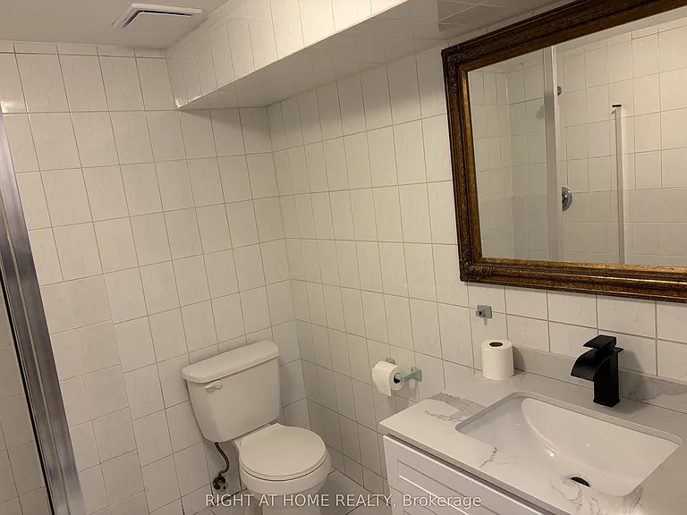 8469 Martin Grove Rd E — Photo 10