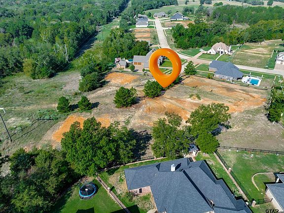 4th image of 312 Colton Cv