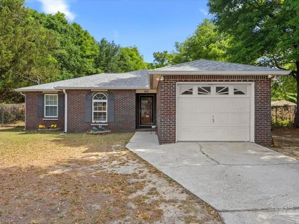 4808 Young Rd, Crestview, FL 32539