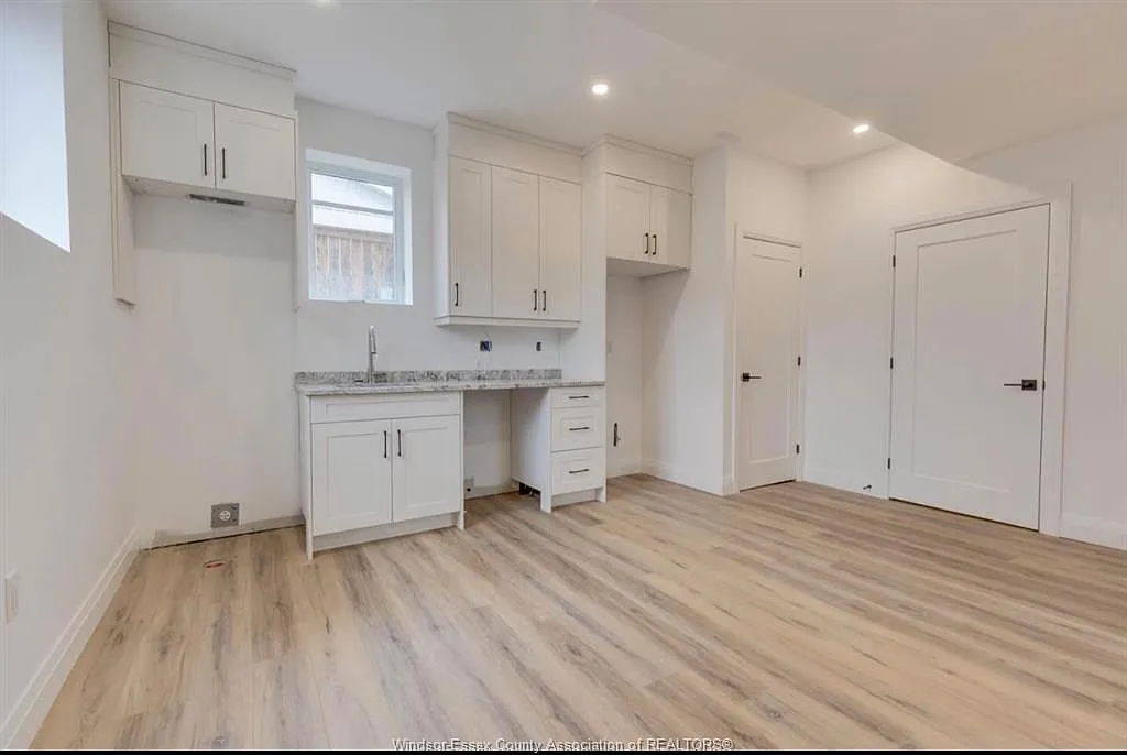 2 bed, $2,100 — Photo 3