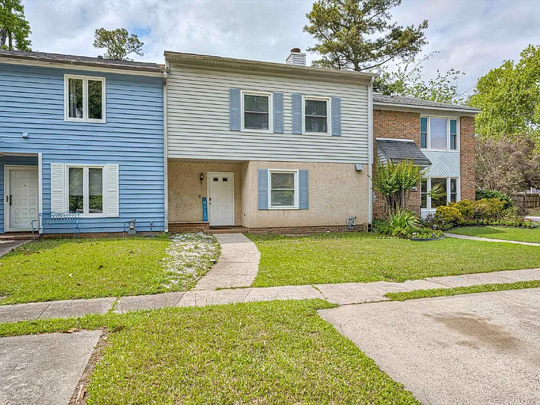 3003 Creek View Ct — Photo 2