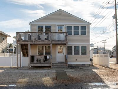 2 E 52nd St, Brant Beach, NJ, 08008